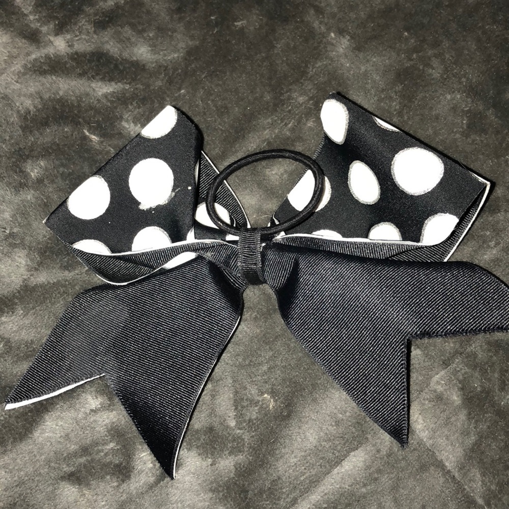 Cheer bow - Picture 3 of 3